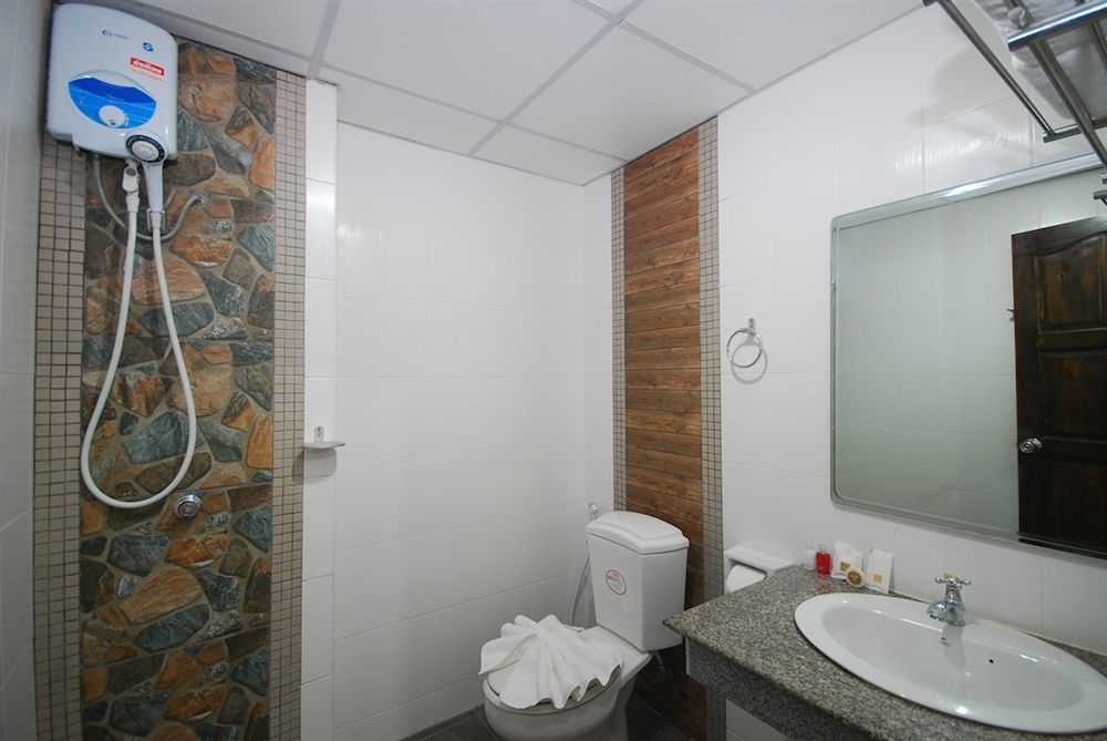 Patong Budget Rooms Exteriör bild
